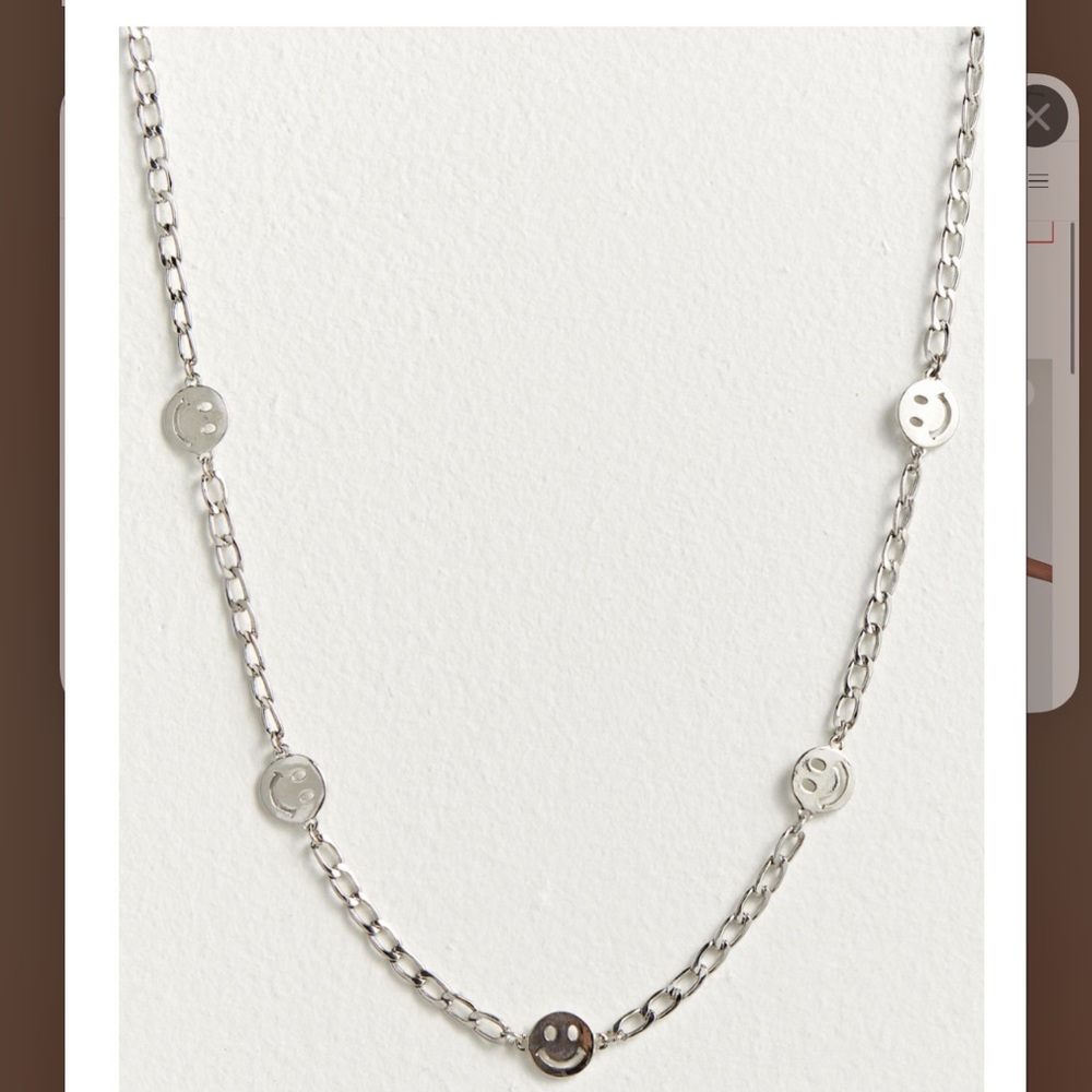 UO Happy Face Chain Necklace Sliver - Picture 2 of 3